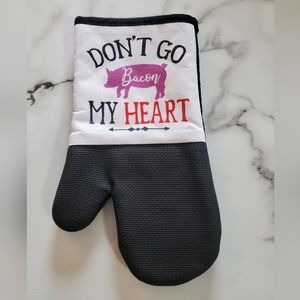 DON'T GO Bacon MY HEART Oven Mitt